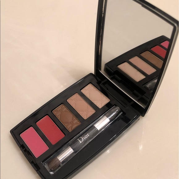 DIOR GORGEOUS LIP AND EYESHADOW PALETTE 💕 - Picture 2 of 4